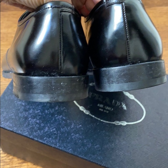 Men’s authentic Prada lace up - Picture 5 of 8